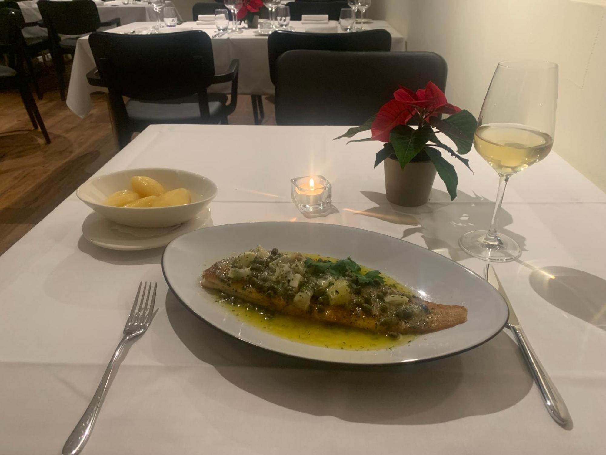 Hotel Restaurant Croix Blanche 苏西 外观 照片
